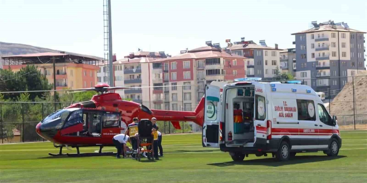 Malatya’da Hava Ambulansı 76 Yaşındaki Hasta İçin Havalandı