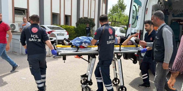 Traktör Tekerinin Altında Kalan Genç Kız Ağır Yaralandı