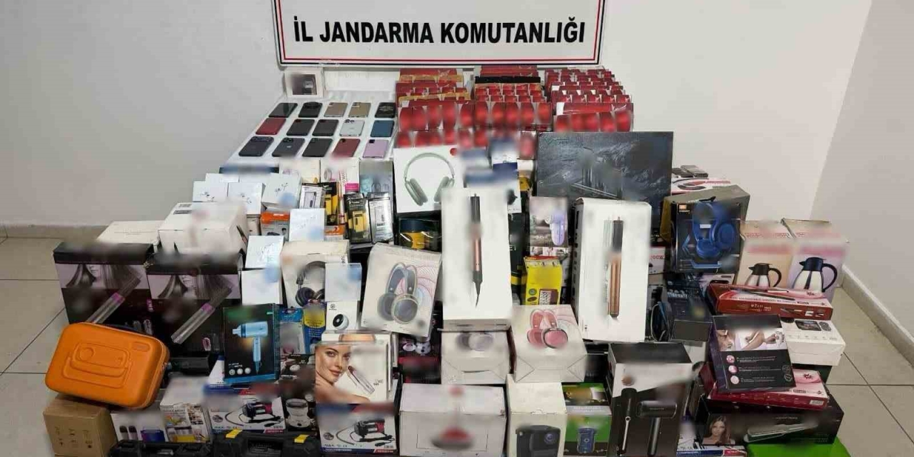 Gaziantep’te 1,2 Milyon Tl Değerinde Kaçak Malzeme Ele Geçirildi: 1 Gözaltı