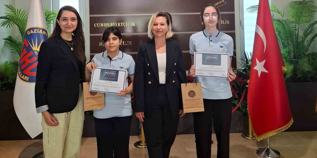 Gaziantep Kolej Vakfı Öğrencilerinden Zeka Oyunlarında Türkiye Derecesi