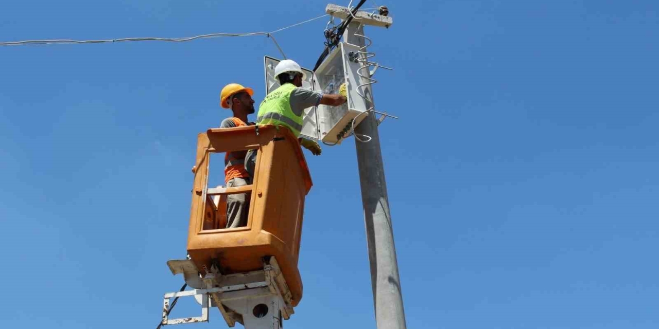 Dicle Elektrik’ten Akçakale Ve Harran’a 470 Milyon Liralık Yatırım