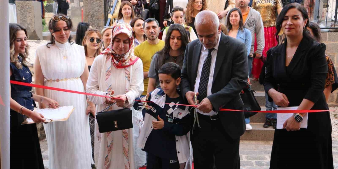 Öğrencilerin Atık Malzemelerden Yaptıkları Çalışmalar Tarihi Mekanda Sergilendi