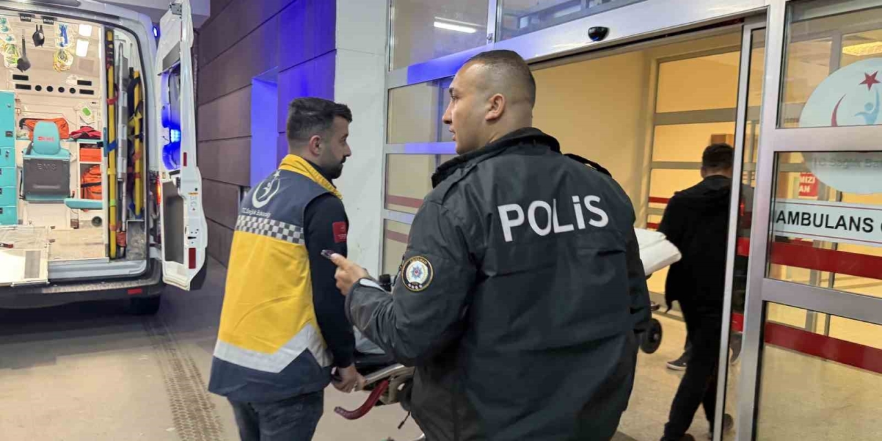 Hükümlü Şahıs, Hastanede Kafasında Bardak Kırarak Kendini Yaraladı