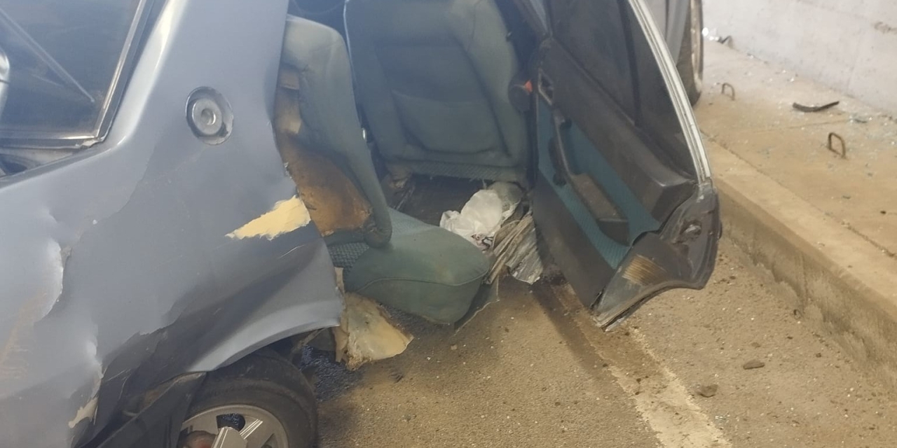 Tünelde Duvara Çarpan Tofaş Hurdaya Döndü: 3 Yaralı