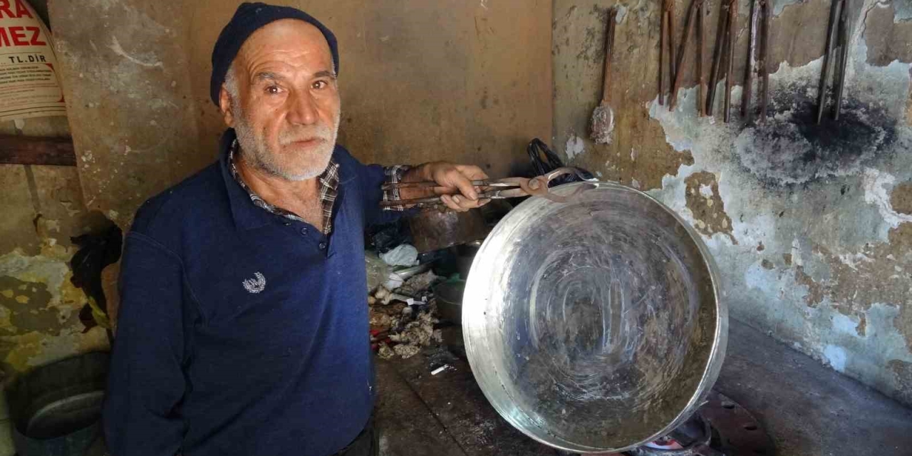 Meslekte 55 Yılı Geride Bıraktı: Şimdi Yetiştirecek Çırak Bulamıyor