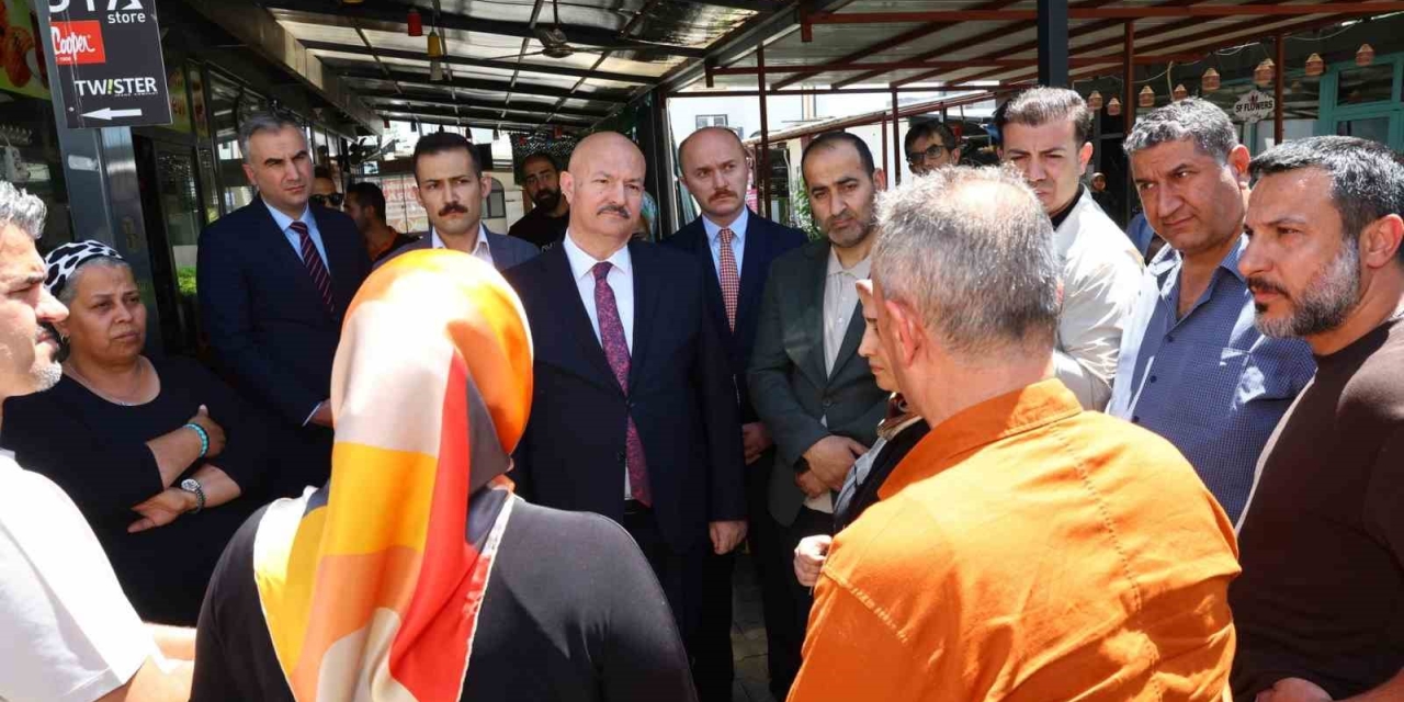 Vali Küçük, Balıkesir Çarşısı’nda Esnaf Ve Vatandaşlarla Buluştu