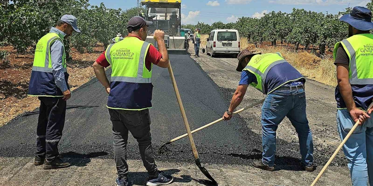Araban’da Sıcak Asfalt Çalışmaları Devam Ediyor