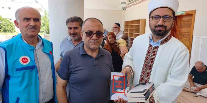 Adıyaman’da Cemaate Aşure İkramı