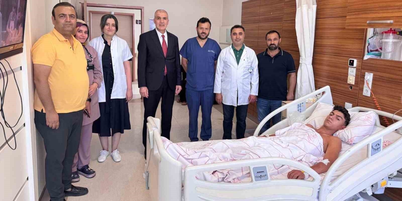 Adıyaman’da "kunduracı Göğsü"ne Kapalı Yöntemle Başarılı Müdahale