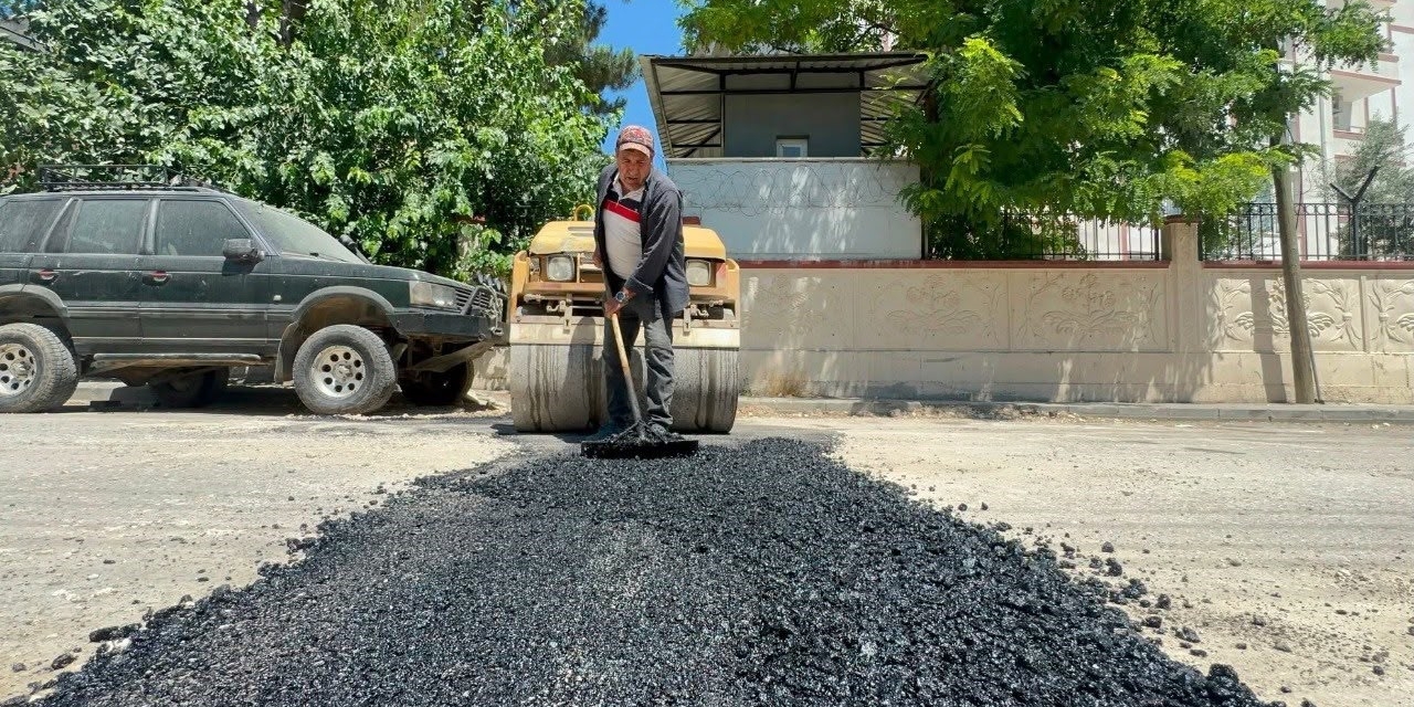 Adıyaman’da Üstyapı Çalışmaları Sürüyor
