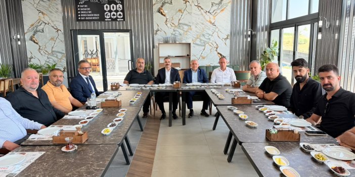 MHP Kahta İlçe Teşkilatı Yeni Yönetimini Tanıttı