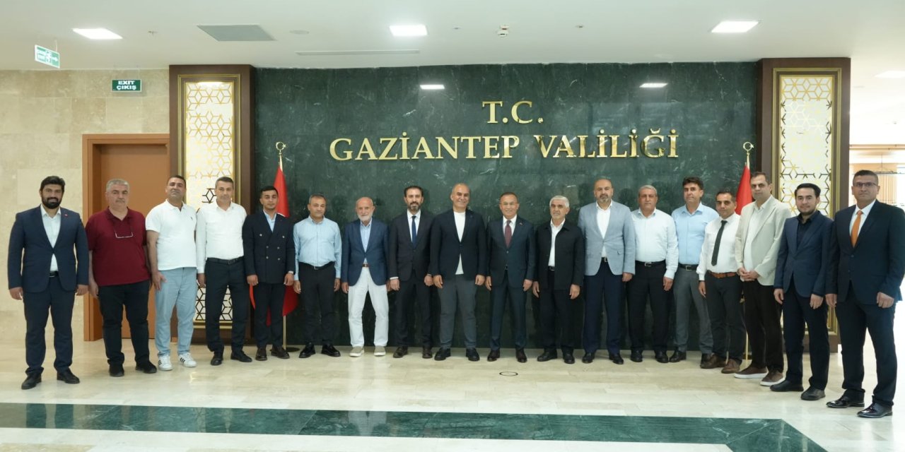 Adıyamanlılar Vakfı’ndan Adıyaman ve Gaziantep’te temas trafiği
