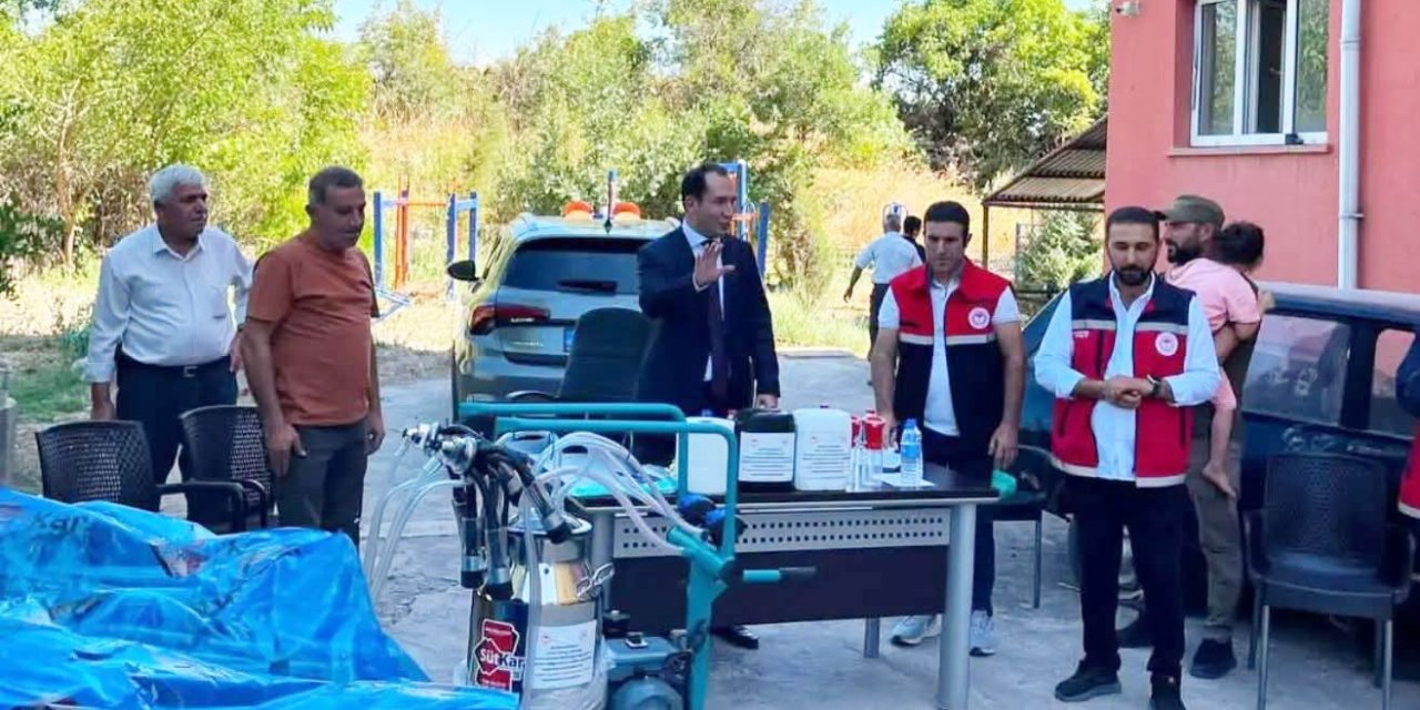 Gerger’de Üreticilere Yüzde 50 Hibeli Süt Sağım Makinesi Desteği