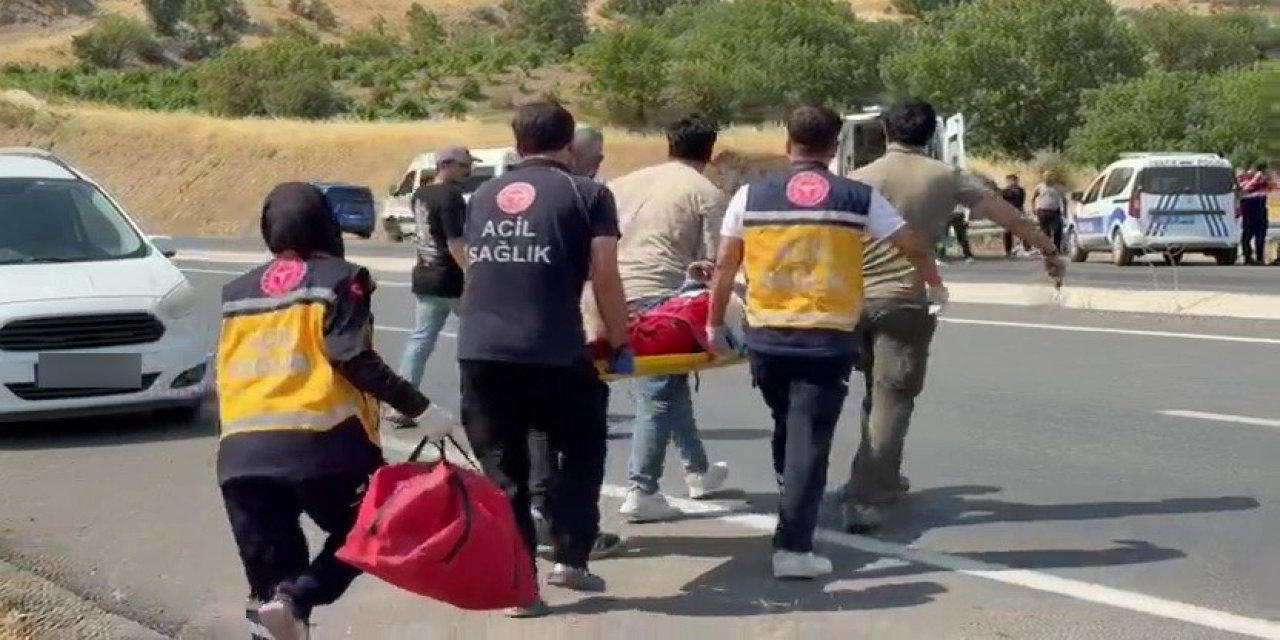 Polisten Uyuşturucu Ve Silah Tacirlerine Operasyon