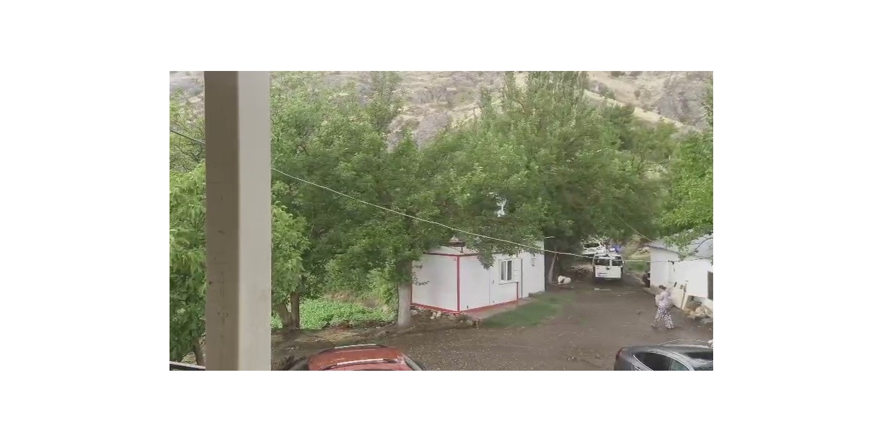 Ağustos Ayının Ortasında Yağmur