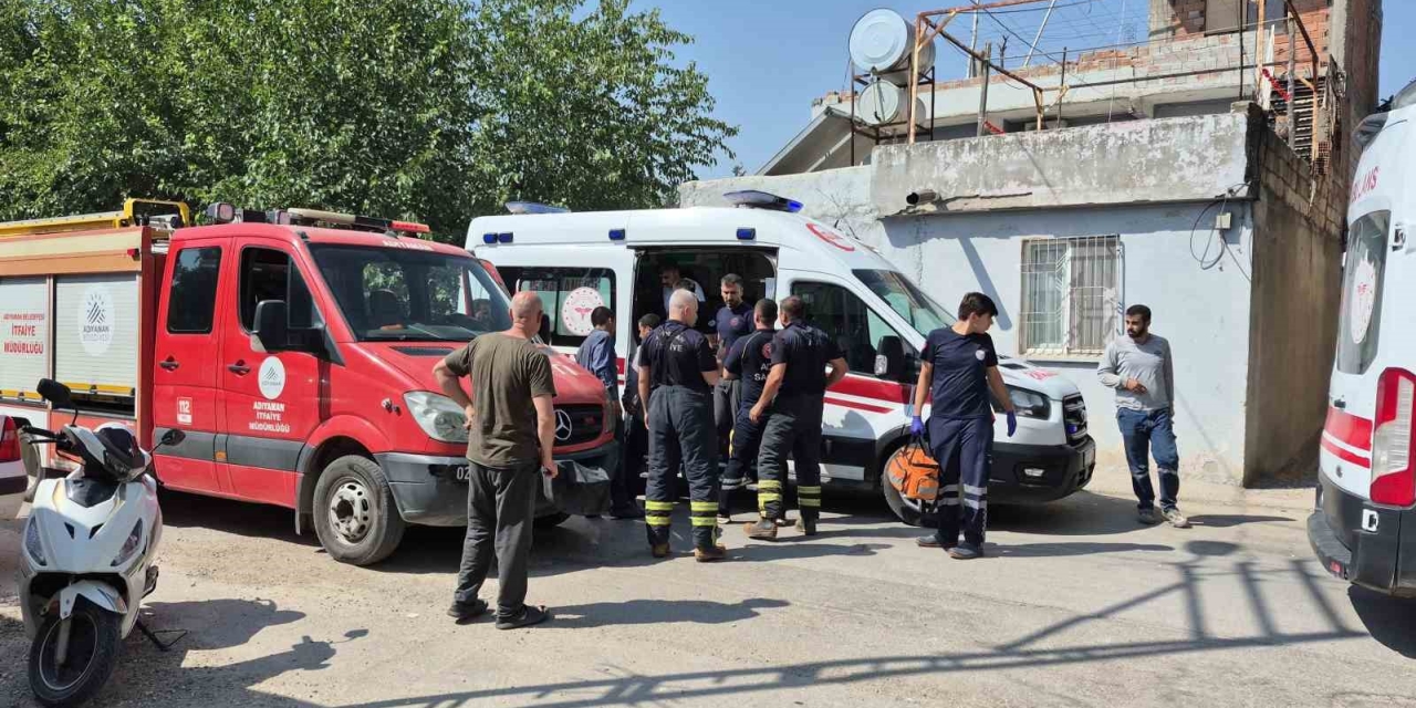 Yıkmaya Çalıştığı Ev Üzerine Çöktü: 1 Yaralı