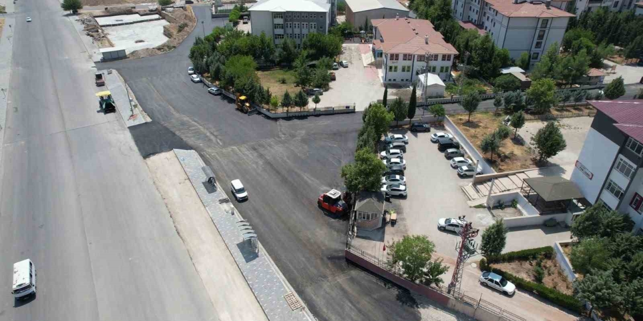 Adıyaman’da Okul Bölgesinde Asfalt Çalışmaları Tamamlandı