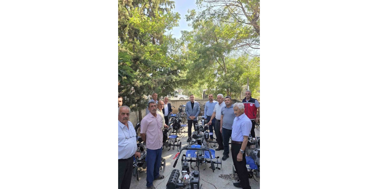 Çiftçilere Hibe Destekli Tarım Aletleri Dağıtıldı