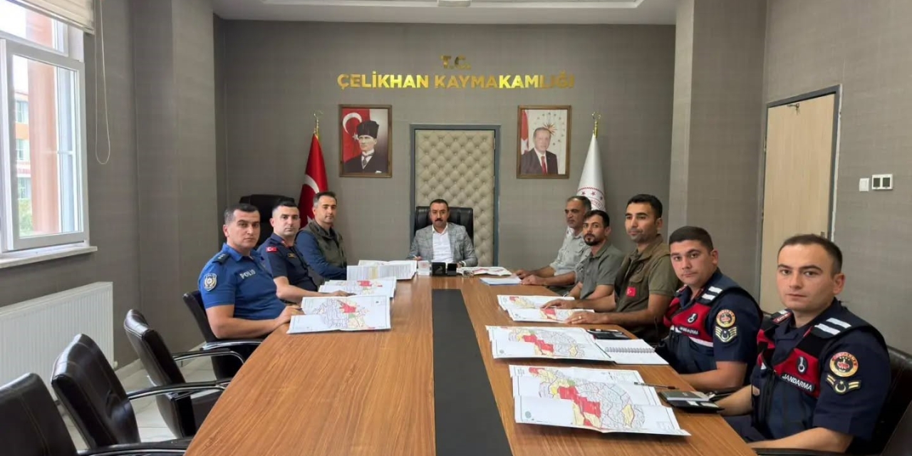 Çelikhan’da Güvenlik Ve Doğa Koruma Toplantısı Gerçekleştirildi