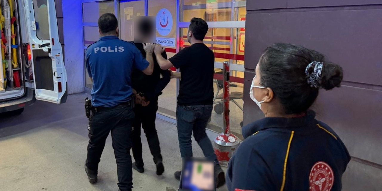 İki Kardeş Arasında Bıçaklı Kavga: 2 Yaralı