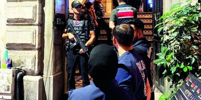 'Ailem Güvende' Adı ile 15 İlde LGBT Derneklerine Operasyon