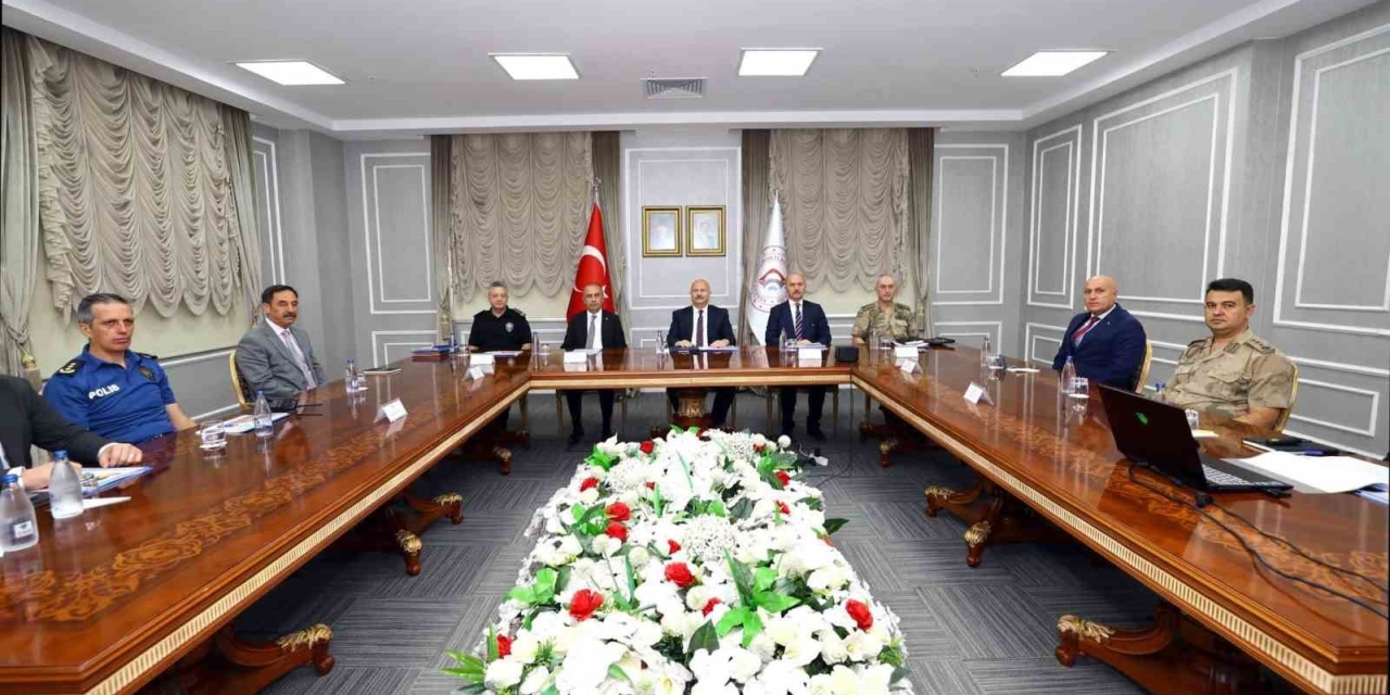 Adıyaman’da Üniversitelerde Huzur Ve Güvenlik Toplantısı Yapıldı