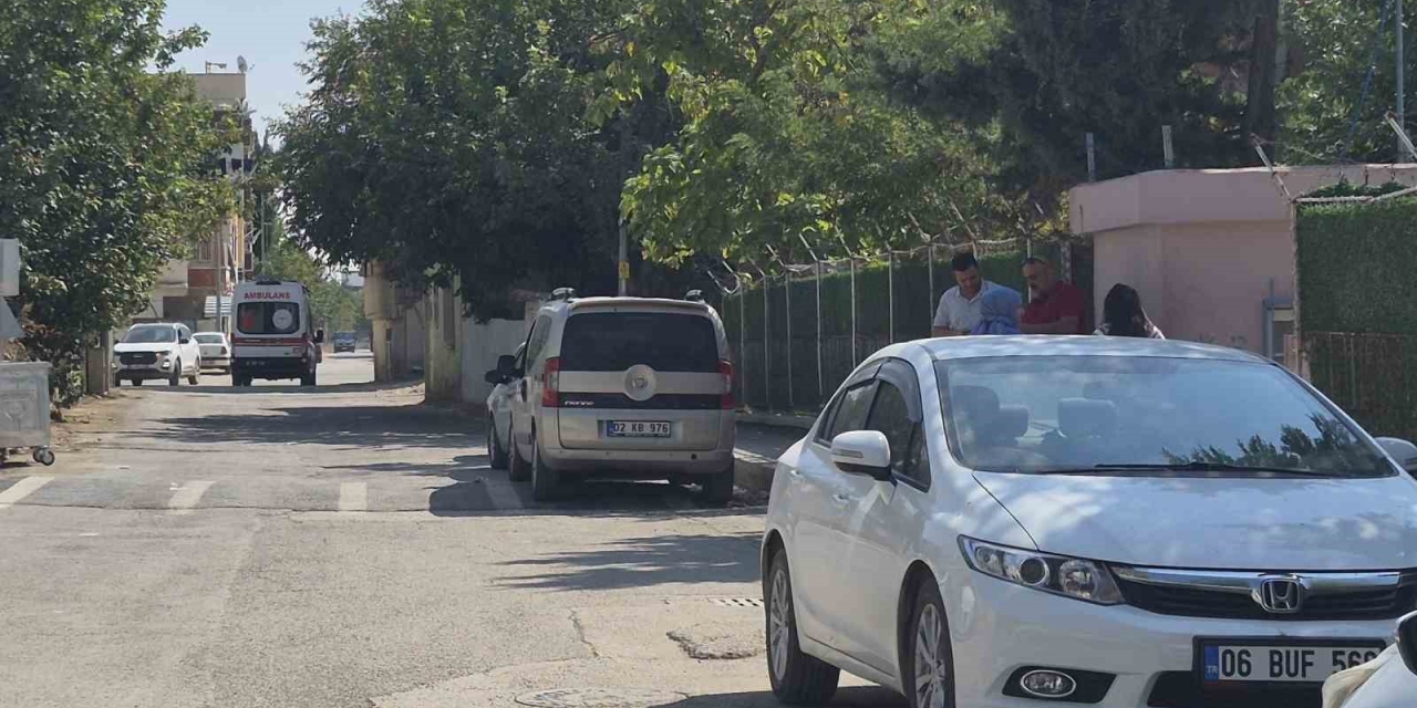 Merdivenlerden Düşen Öğrenci Yaralandı
