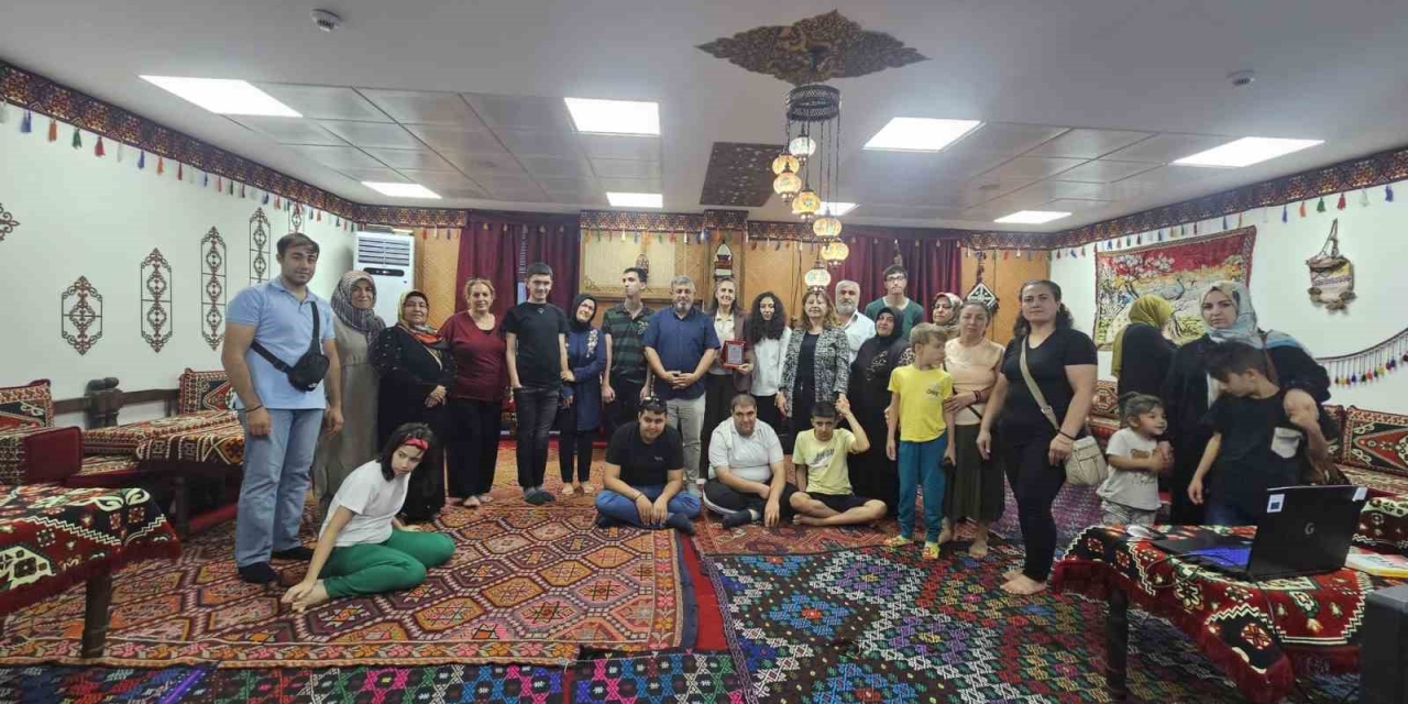 Otizmli Bireyler Ve Ailelerine Yönelik Eğitim Semineri Düzenlendi