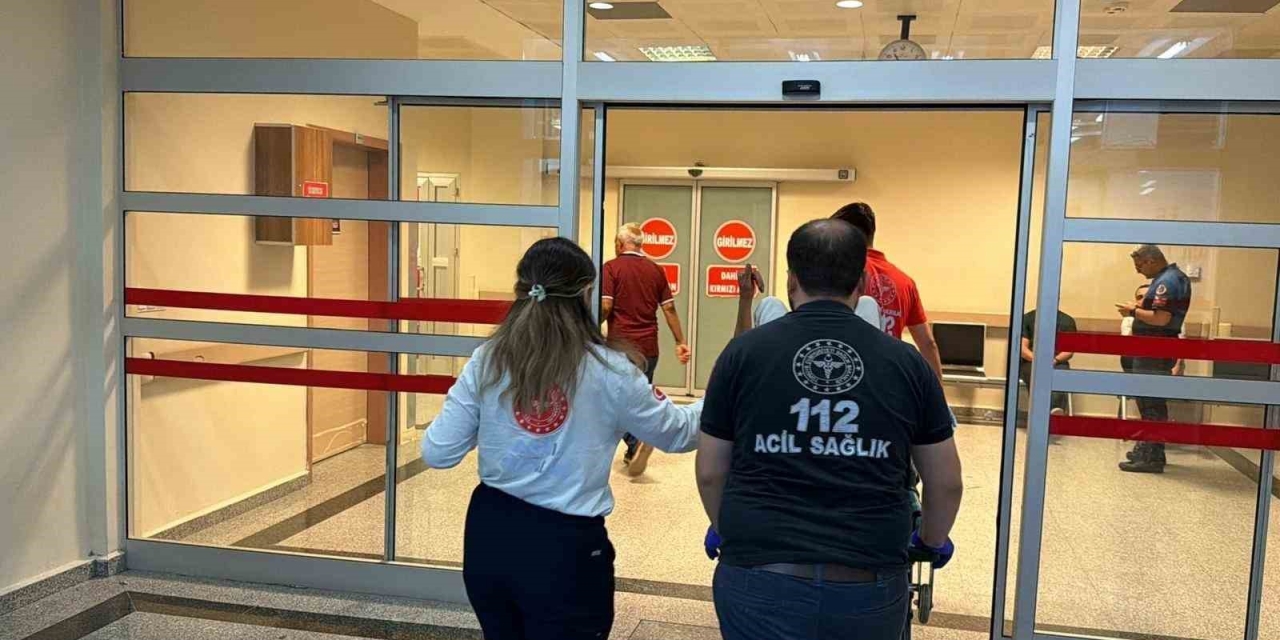 Gasp Edilmek İstenilen Genç Bıçaklandı
