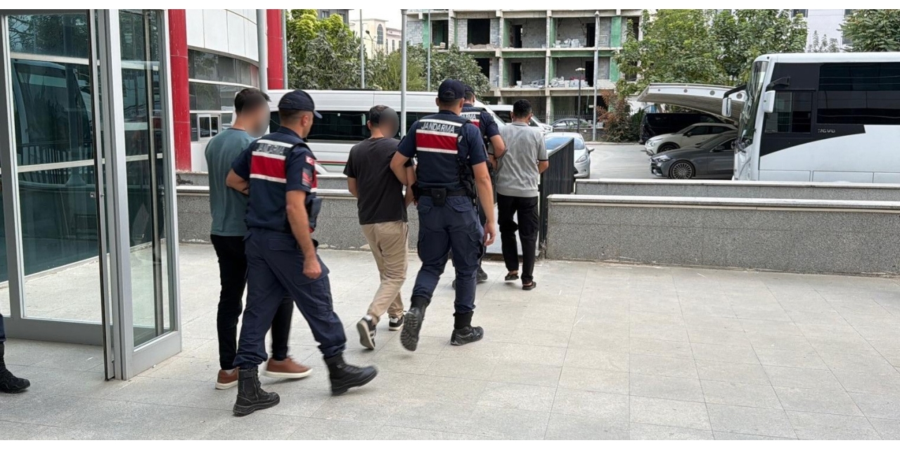 Adıyaman’da Deaş Operasyonunda 5 Şahıs Tutuklandı