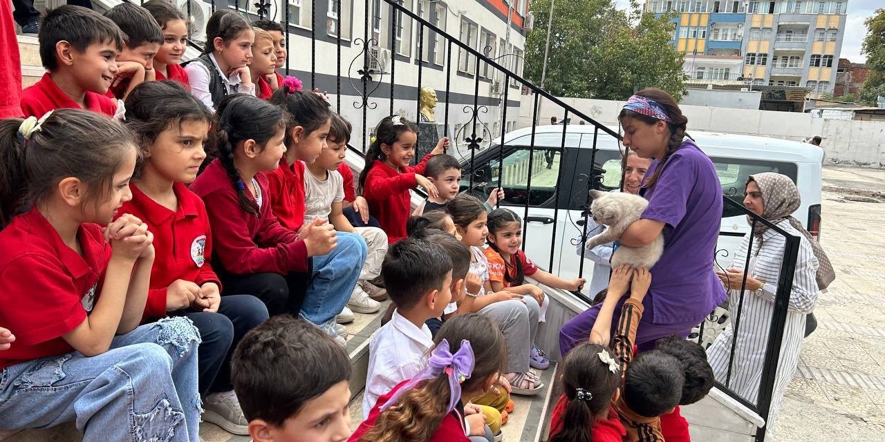 Adıyaman Belediyesi’nden Çocuklara Hayvan Sevgisi Buluşması