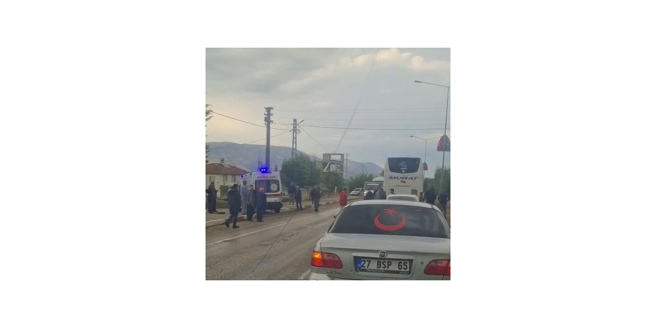Yolcu Otobüsü Yayaya Çarptı: 1 Yaralı