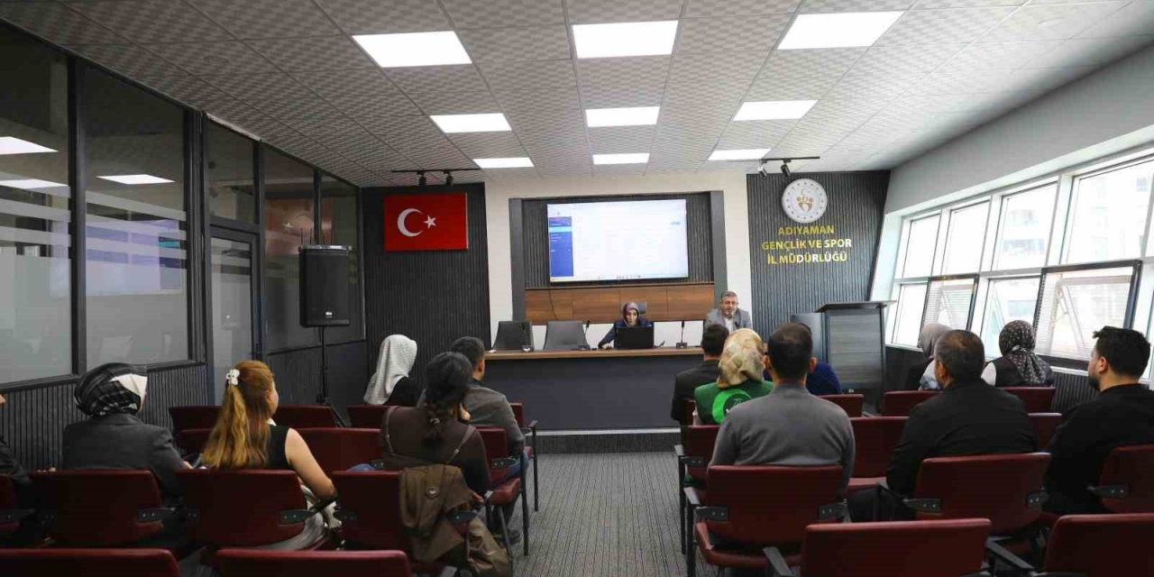 Adıyaman’da Gençlere Yönelik Faaliyetler İçin Değerlendirme Toplantısı Düzenlendi