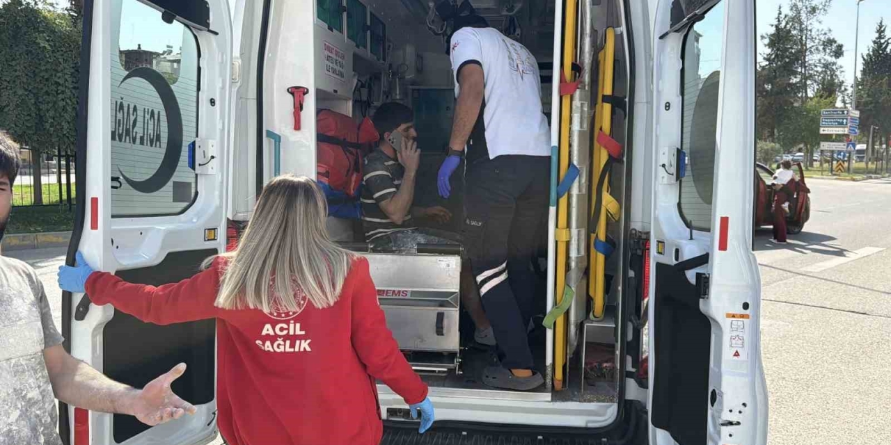 Adıyaman’da İki Kamyonet İle İki Otomobil Çarpıştı: 1 Yaralı