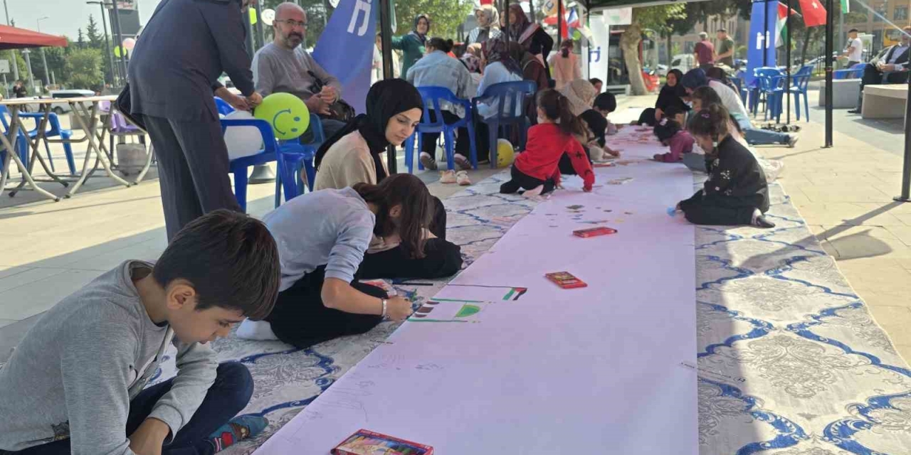 Adıyamanlı Çocuklar, Filistinli Çocuklar İçin Çizdi