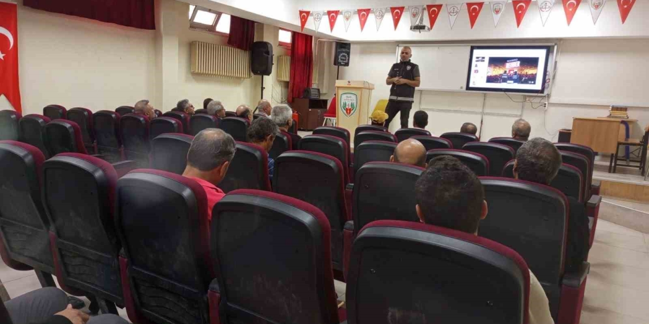 Adıyaman’da Öğretmenlere Uyuşturucuyla Mücadele Semineri