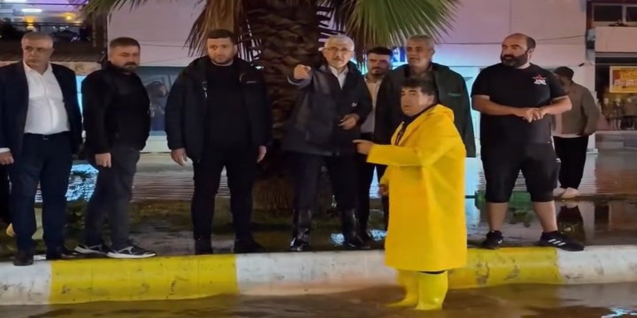 Kahta’da Şiddetli Sağanak Hayatı Olumsuz Etkiledi: Başkan Hallaç Sahada Çalışmaları Takip Etti