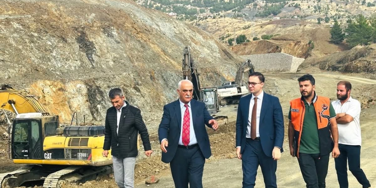 Sincik-kahta Karayolunda Çalışmalar Devam Ediyor