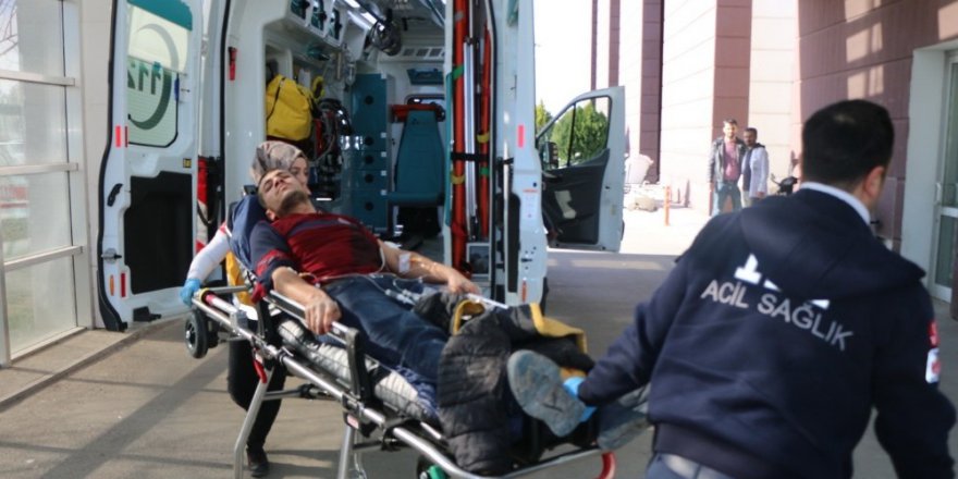 Adıyaman’da, Bıçaklı Kavga: 1 Yaralı