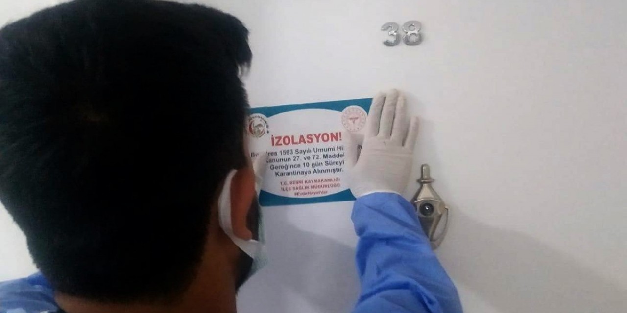 Vatandaşlar Karantinaya Alınan Adresler Konusunda ‘yapıştırma’ İle Uyarılıyor