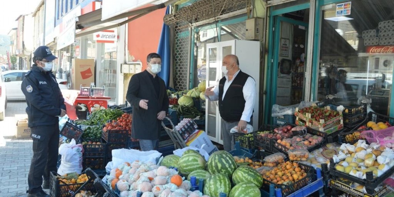 Çelikhan Kaymakamı Uçar, Esnafla Bayramlaştı