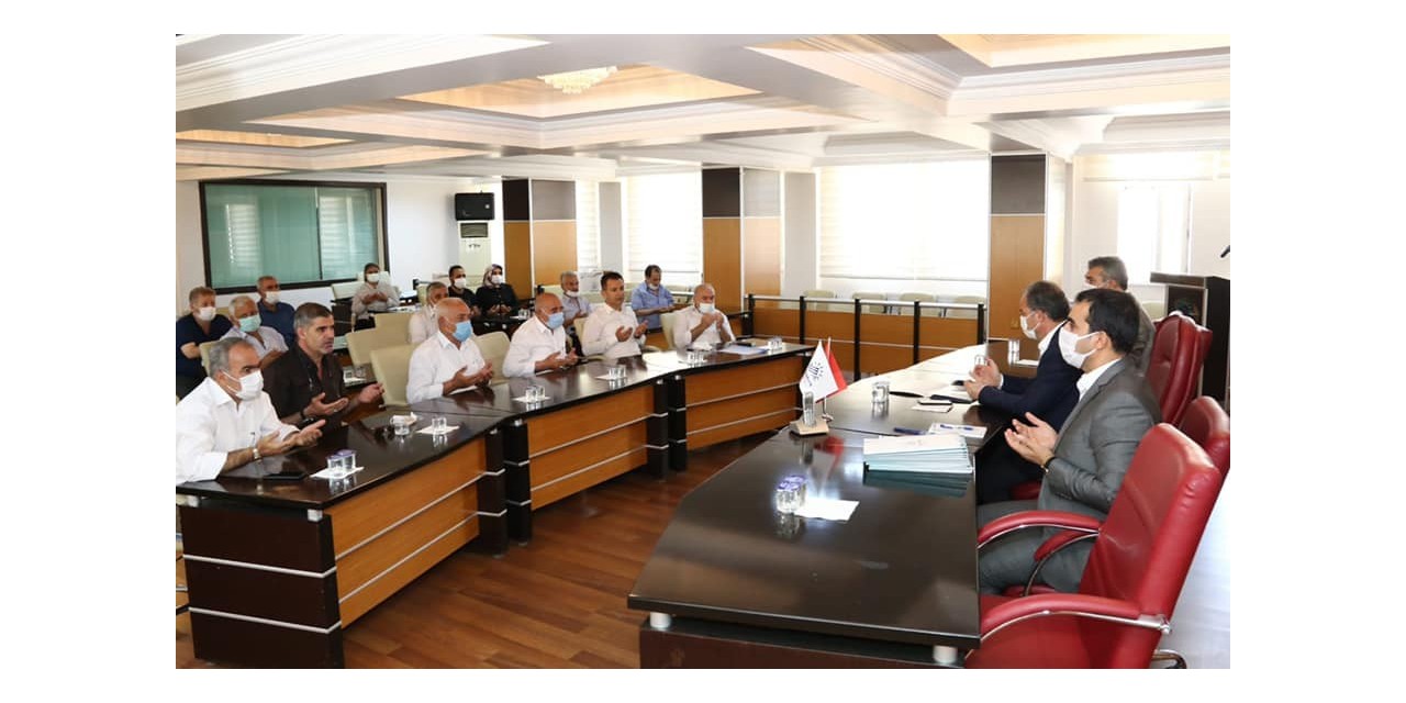 Başkan Kılınç’tan Muhtarlara Sertifika Takdimi