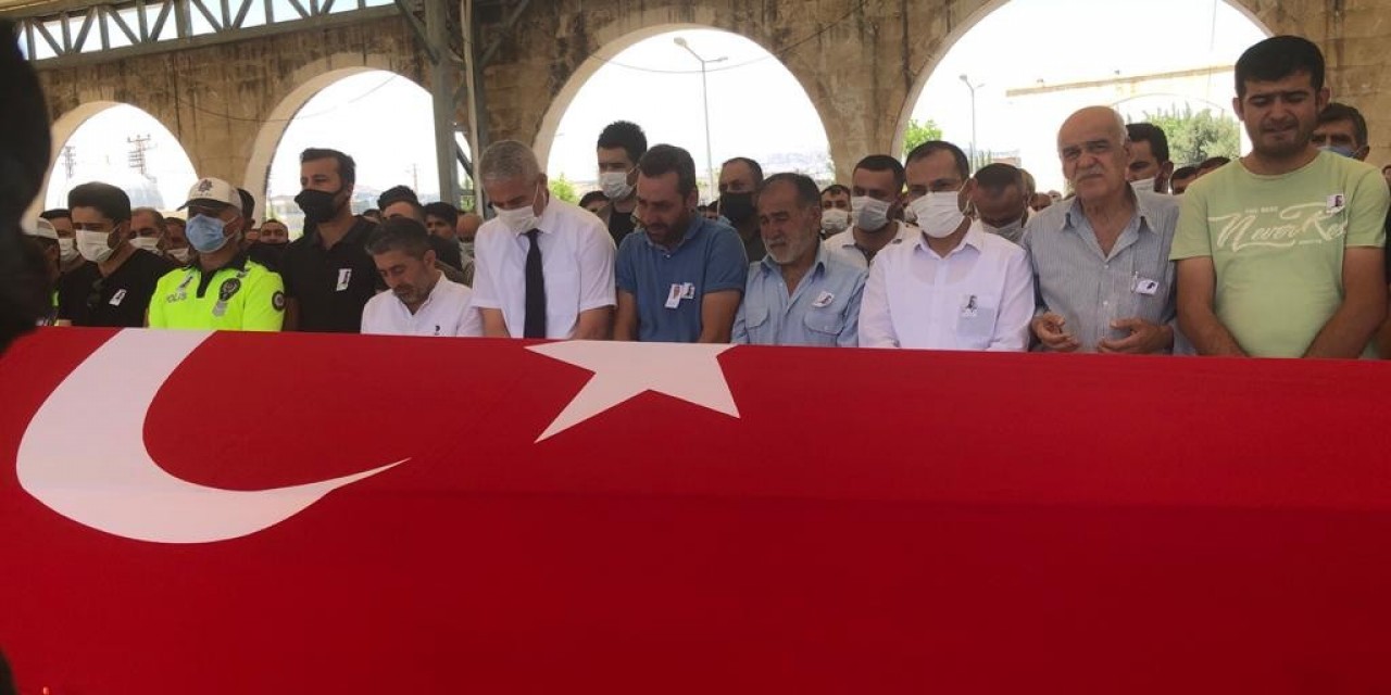 Hayatını Kaybeden Polis Memuru Toprağa Verildi
