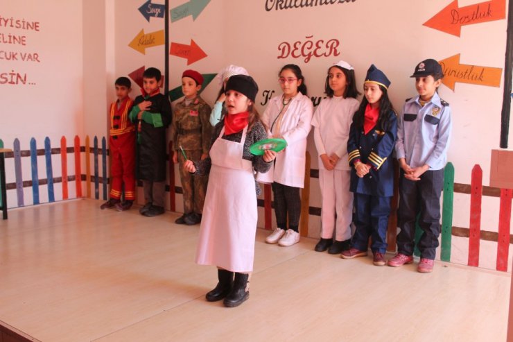 Kaymakam Doğan, Atatürk İlkokulunda İncelemelerde Bulundu