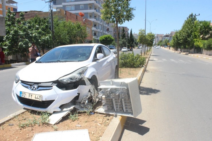 Otomobilin Çarptığı Çocuk Ağır Yaralandı