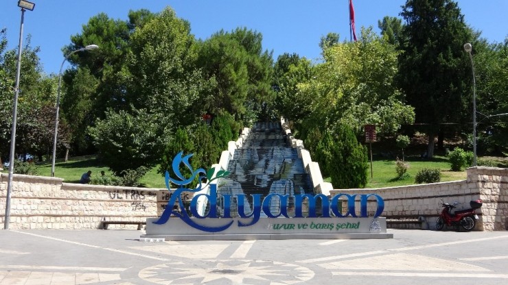 Adıyaman’da Yaşlıların Sokağa Çıkma Zamanı Belirlendi