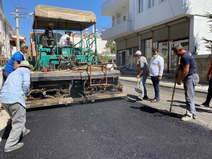 Gölbaşı’nda Asfaltlama Çalışmaları Devam Ediyor