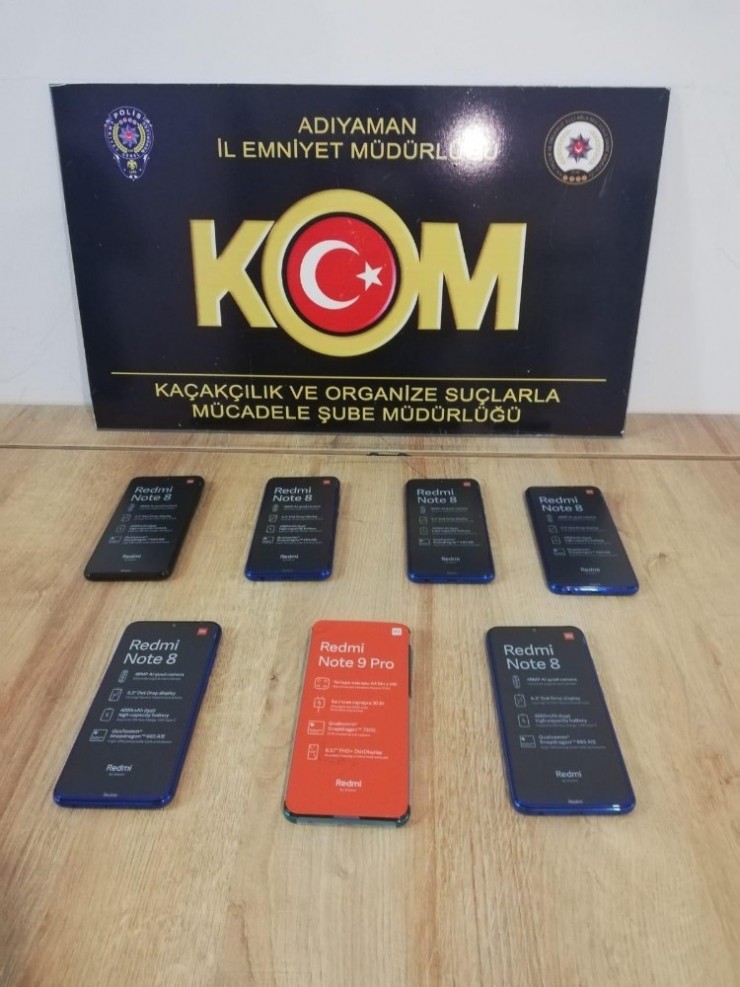 Adıyaman’da Kaçak Cep Telefonu Ele Geçirildi