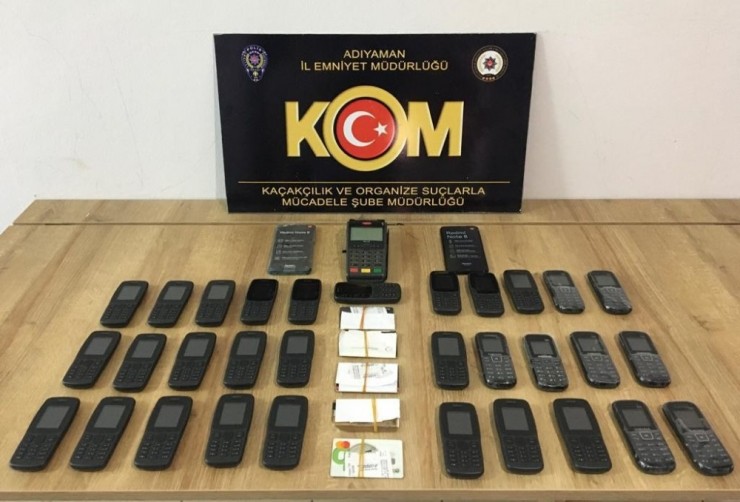 Adıyaman’da Kaçak Cep Telefonu Ele Geçirildi