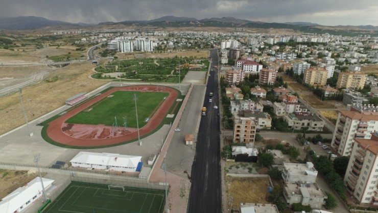 Karaali Caddesinde Yenileme Çalışması